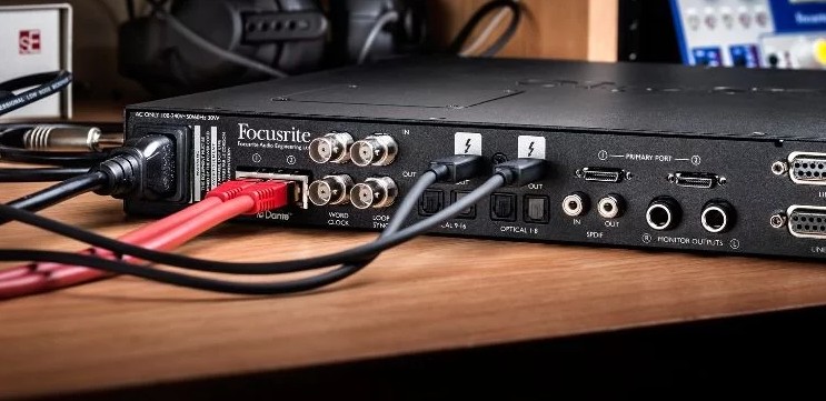 Focusrite Red 8 Pre Ses Kartı