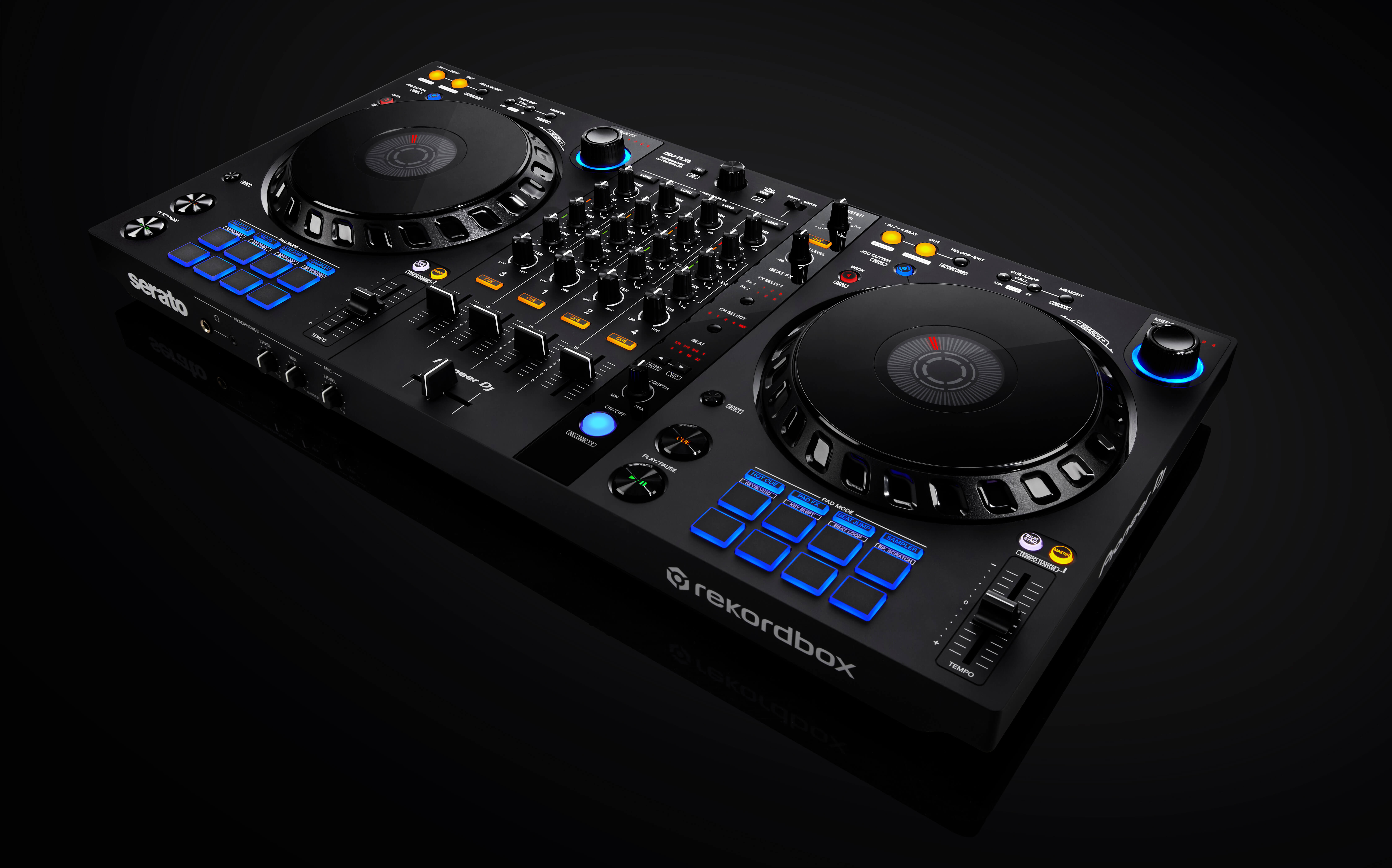 pioneer-ddj-flx-6.jpg (784 KB)